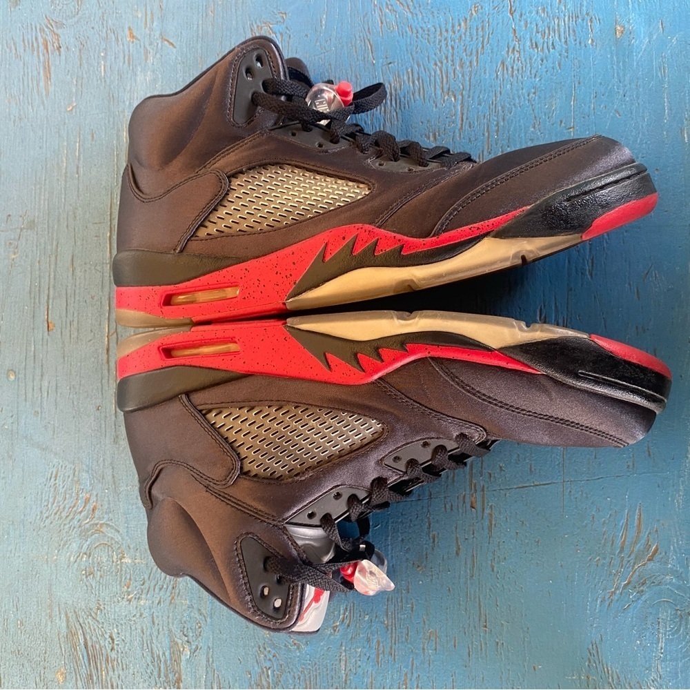 Jordan Black and Red Athletic Shoes Satin Air Jordan Retro 5 Nike - Picture 3 of 7